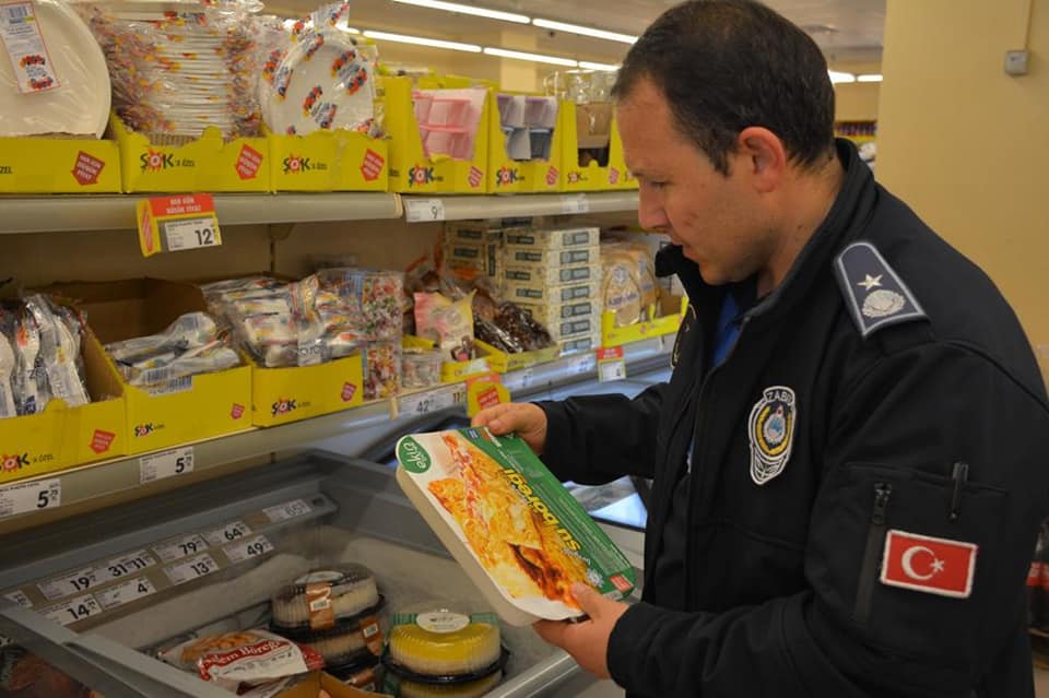 Marketlerde Fiyat ve Stok Denetimi Gerçekleştirdi