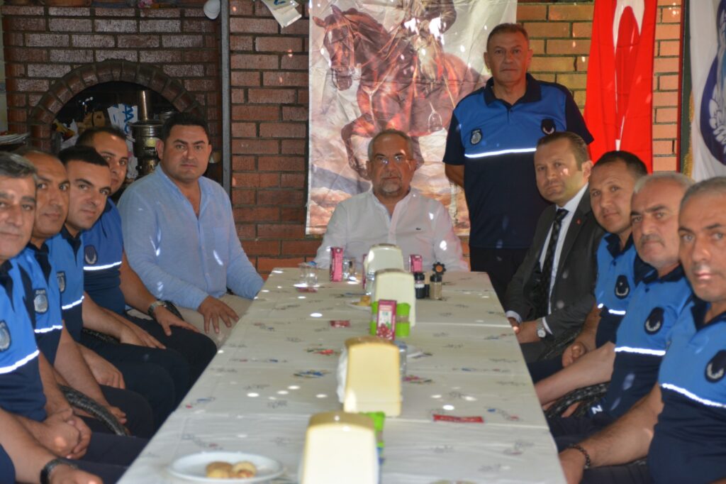 Başkan Sargın, zabıta ekibiyle yemekte buluştu