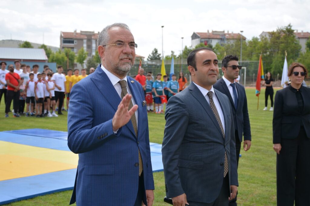 Zile’de 19 Mayıs Atatürk’ü Anma Gençlik ve Spor Bayramı Zile’de Coşkuyla Kutlandı