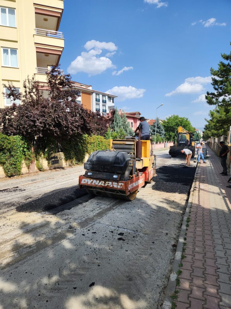 Yollarda bakım ve onarım çalışmaları devam ediyor