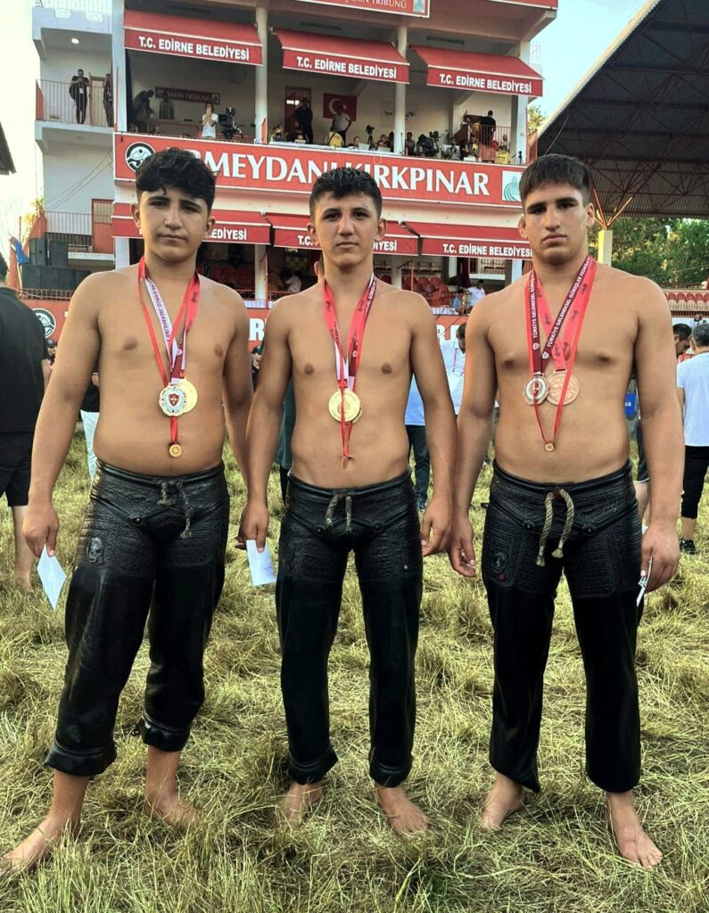 KIRKPINAR’DA ZİLE FIRTINASI