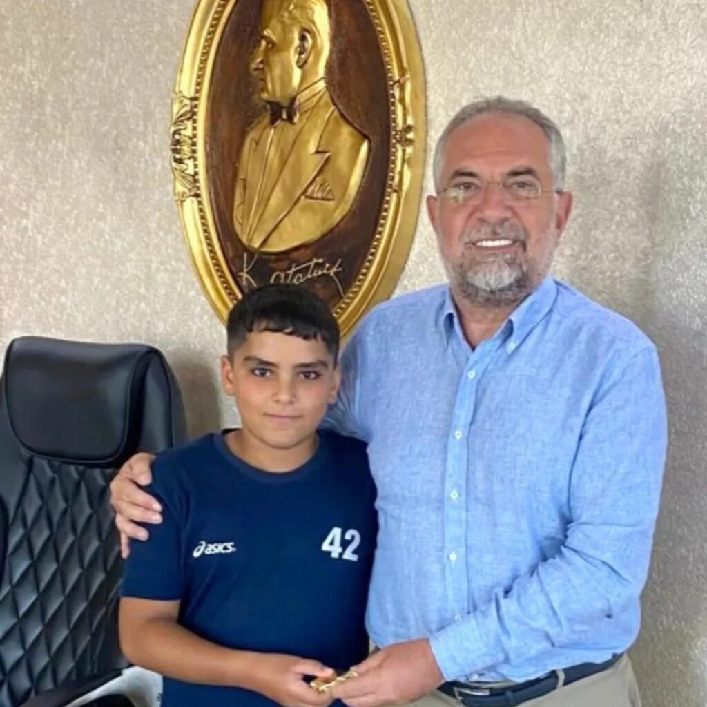 TÜRKİYE 3.SÜ PEHLİVANIMIZA ÖDÜL