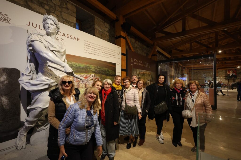 TUR REHBERLERİNİ AĞIRLADIK