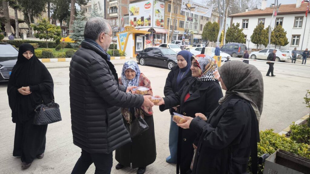 Zile Belediyesi’nden Kadir Gecesi’nde Anlamlı Hizmet