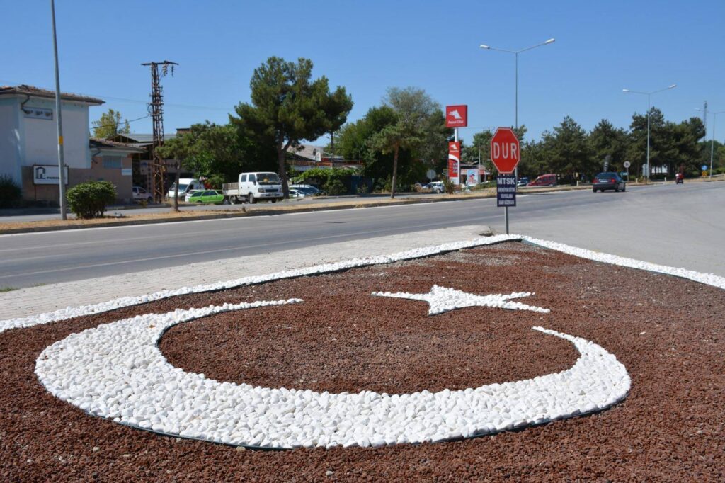 Zile’de Kuru Peyzaj Uygulaması Yaygınlaşıyor