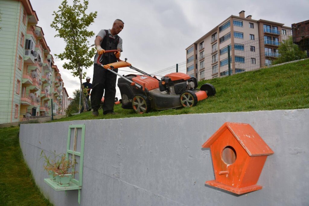 Zile Belediyesi Sosyal Tesisi ve Hacı Bektaş-ı Veli Rekreasyon Alanında Bakım Çalışmaları