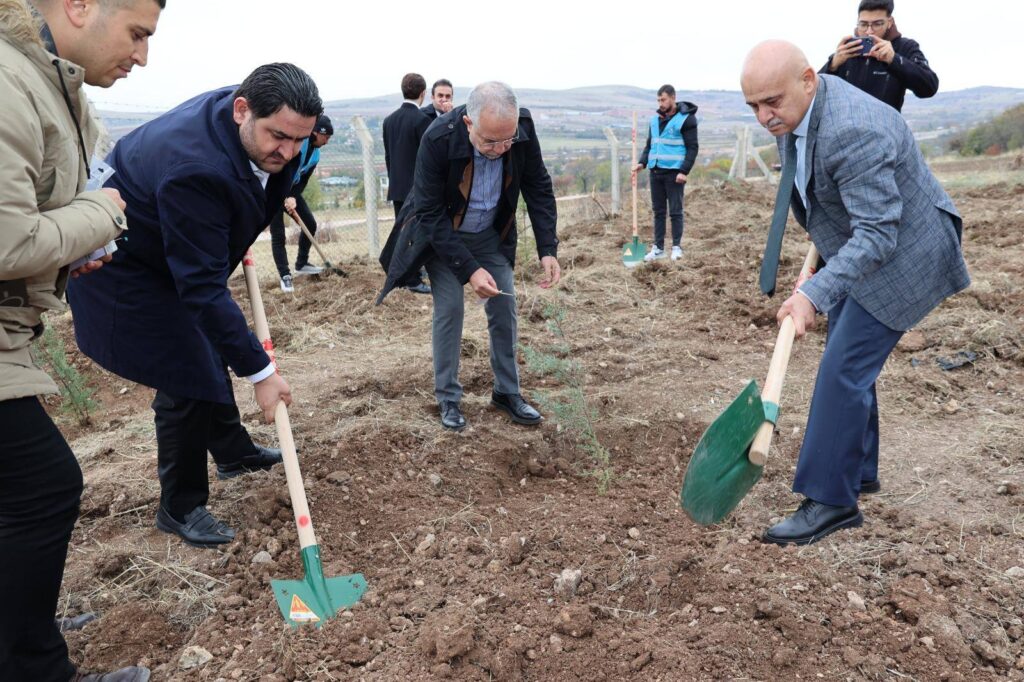 Başkan Sargın: “Geleceğe Yeşil Bir Zile Bırakmak Hepimizin Sorumluluğu”