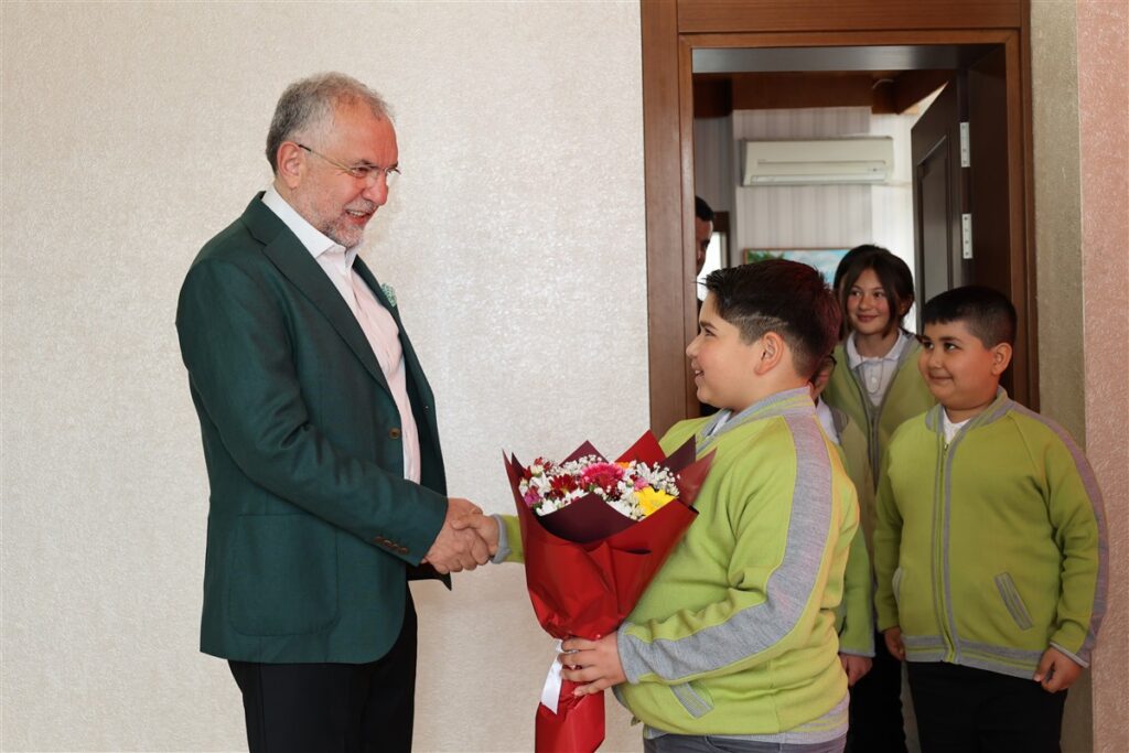 23 Nisan’da Çocuklar Makamda, Şehir Bayram Coşkusunda