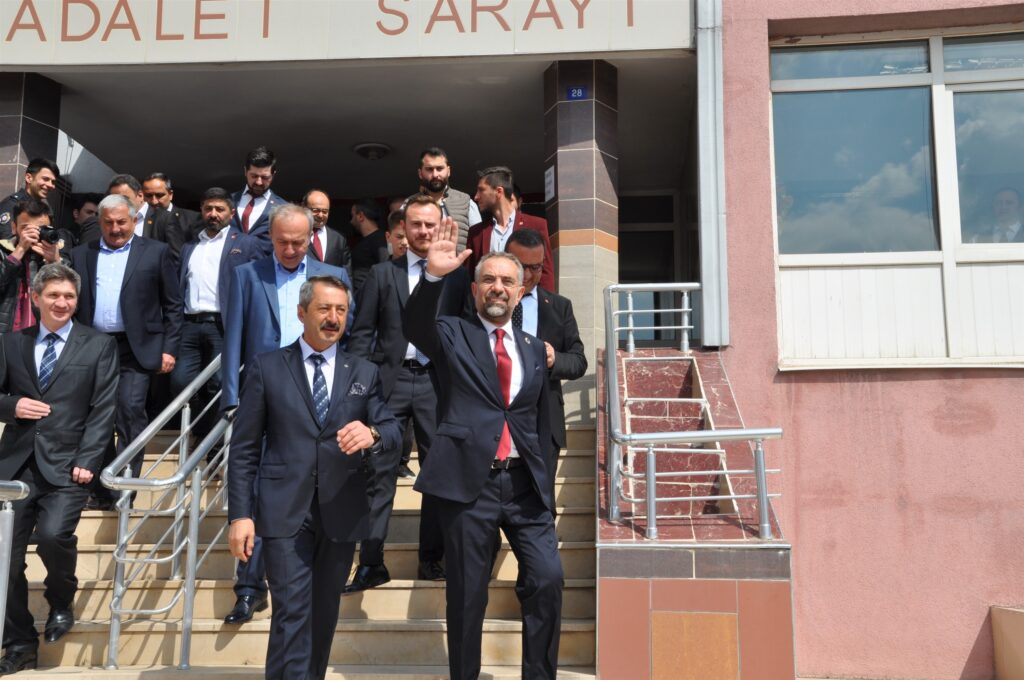 Belediye Başkanı Sargın Mazbatasını Aldı