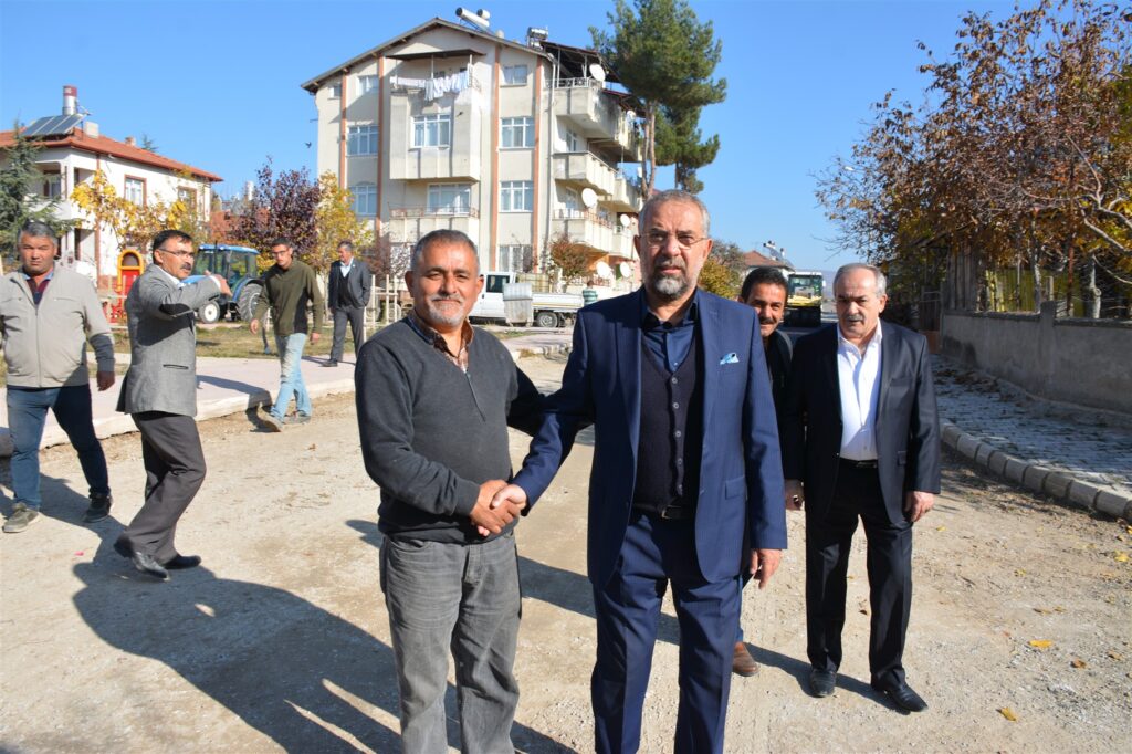 Zile’de Sıcak Asfalt Çalışması