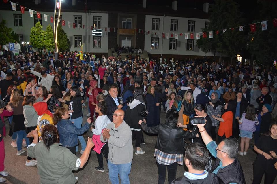 Mine Geçili Konseri Geceye Damga Vurdu