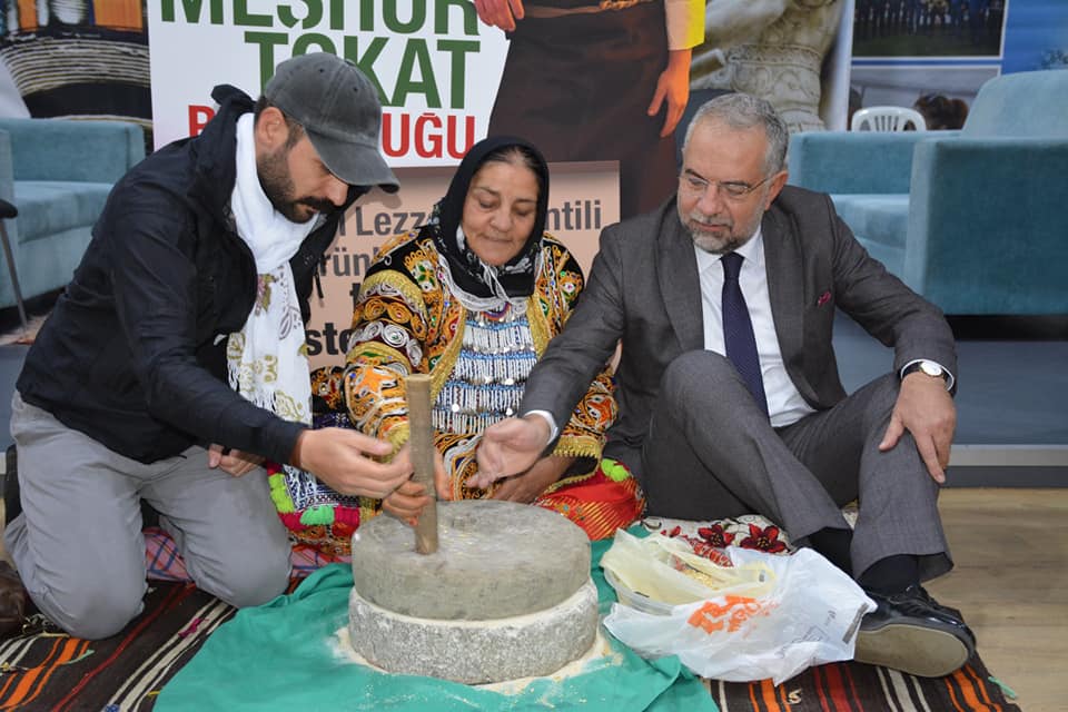 YENİKAPI ETKİNLİK ALANINDA ZİLE RÜZGARI