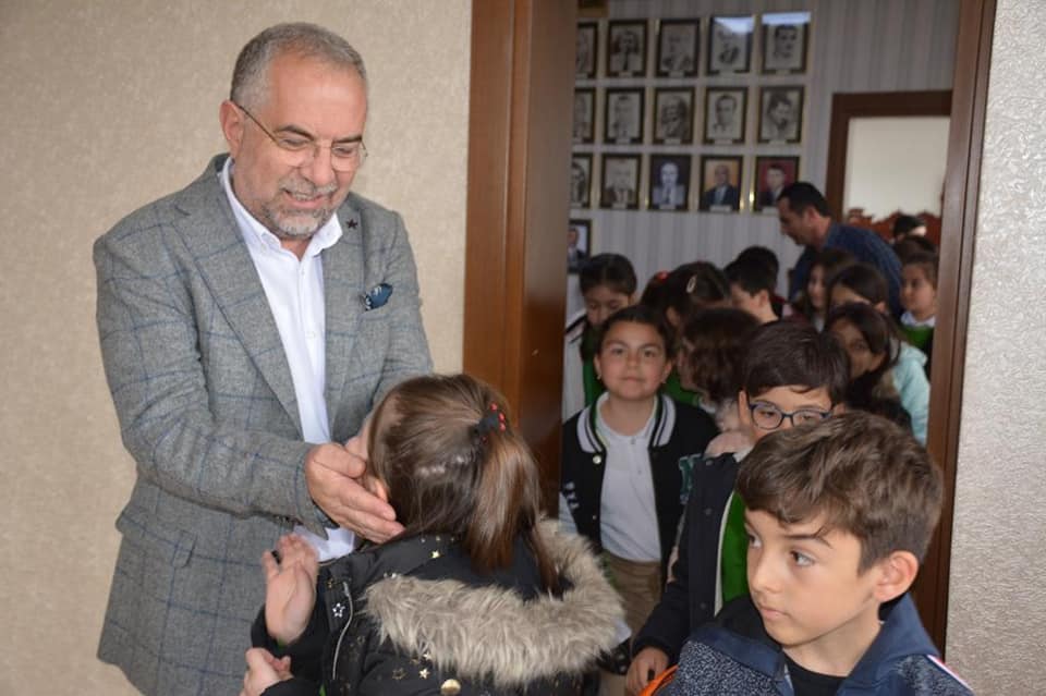 İlkokul Öğrencilerinden Zile Belediyesine Ziyaret