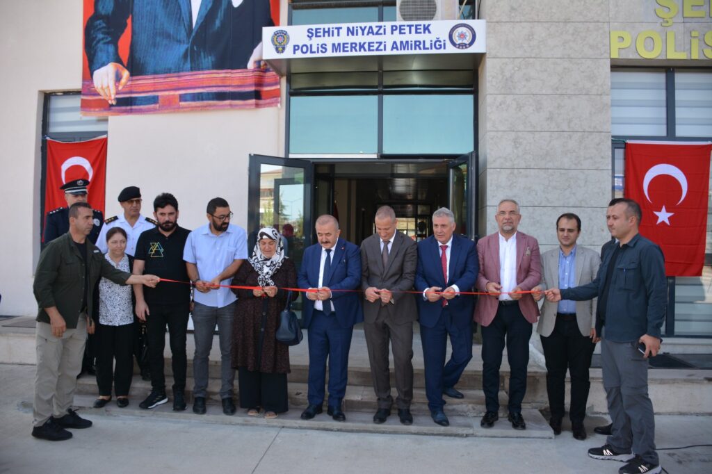 Şehit polis Niyazi Petek’in adı Zile İlçe Emniyet Amirliği binasına verildi