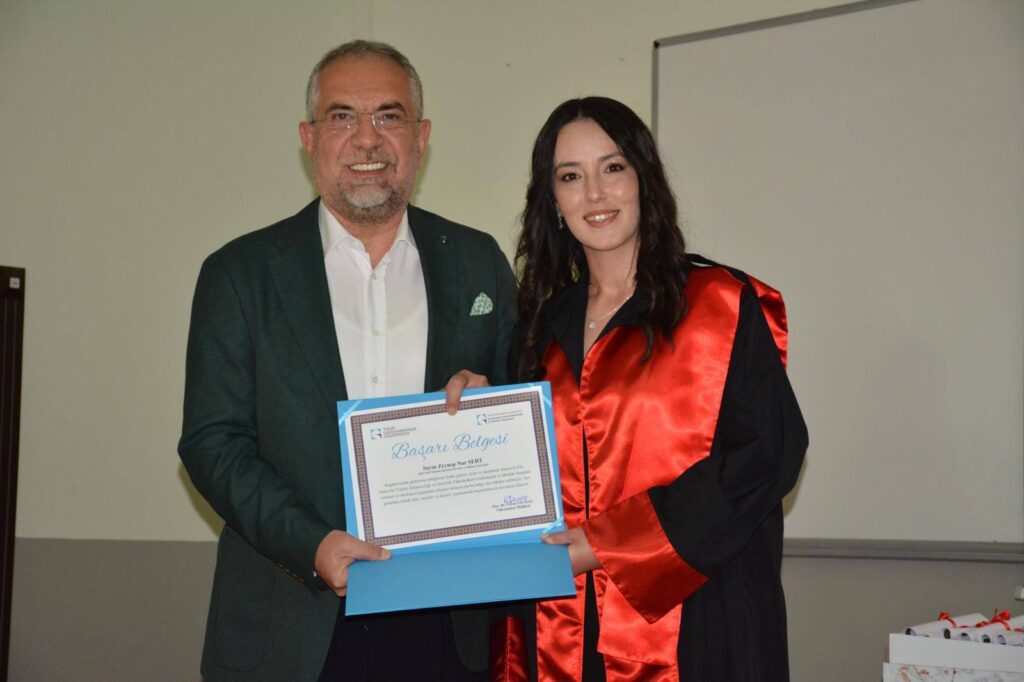 Tokat Gaziosmanpaşa Üniversitesi Zile Dinçerler Turizm İşletmeciliği ve Otelcilik Yüksekokulu’nda Mezuniyet Coşkusu