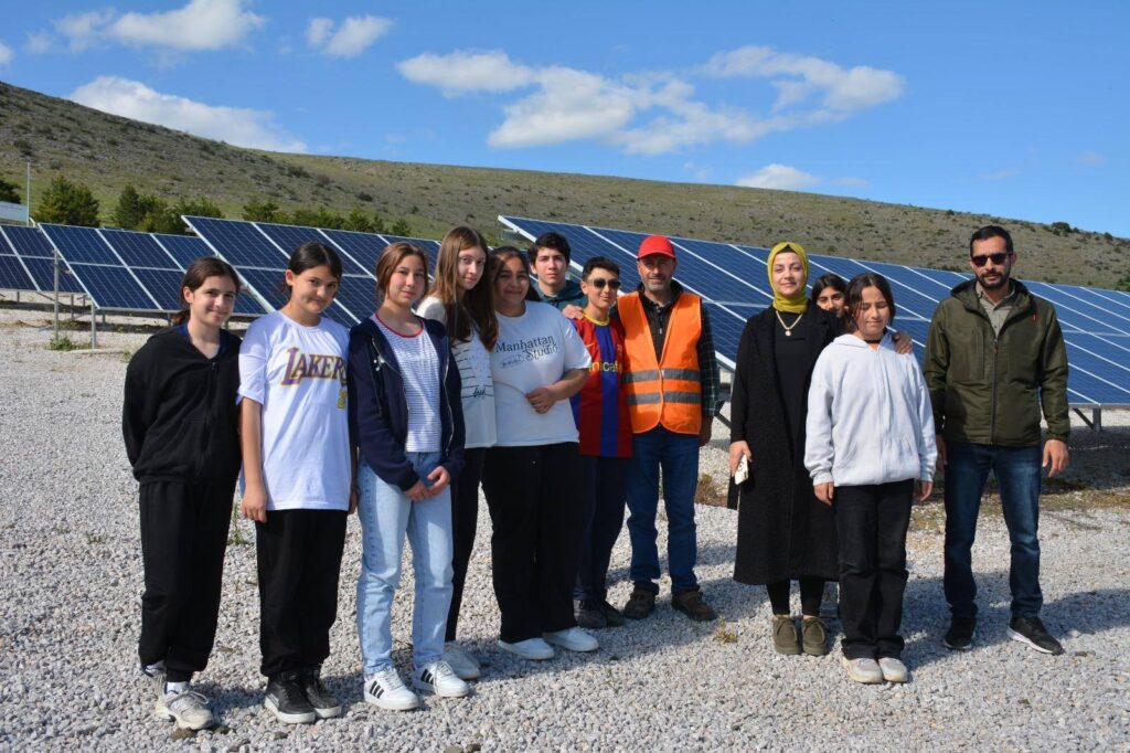 Cumhuriyet Ortaokulu Öğrencilerinden İklim Duyarlılığına Ziyaret