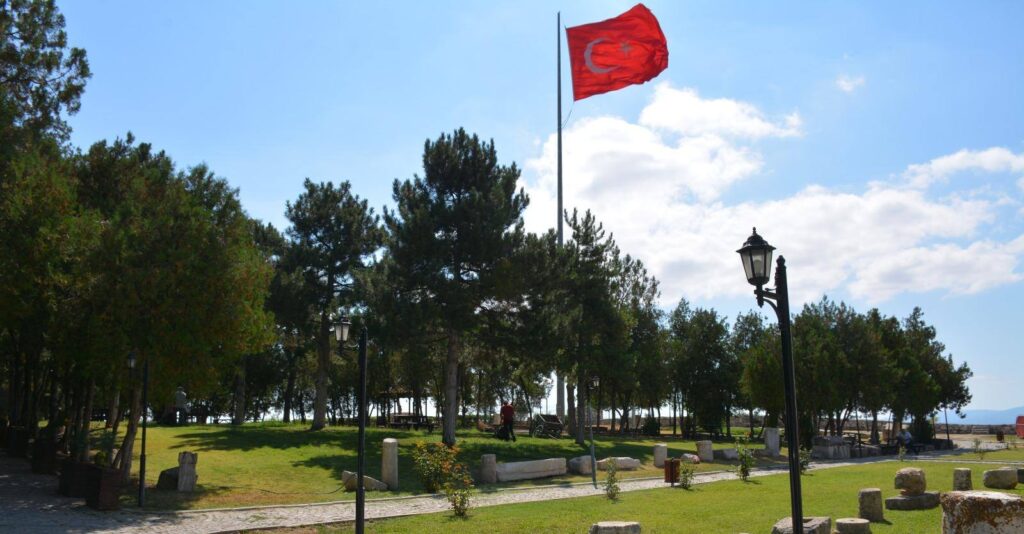 Zile Kalesi’nde Temizlik ve Bakım Çalışmaları