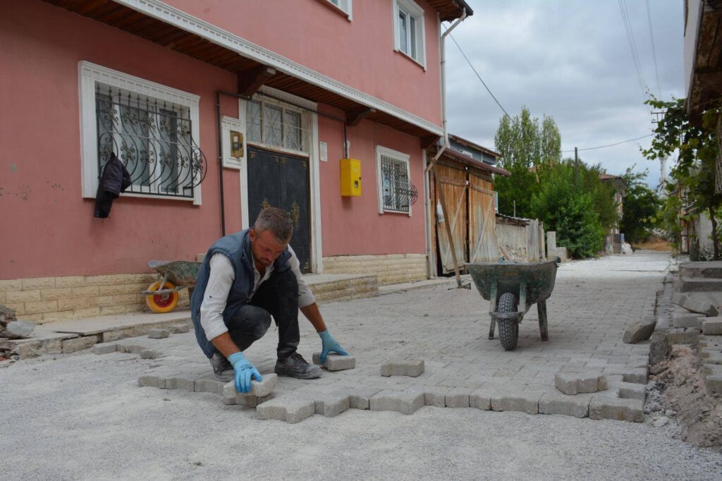 Zile’de Parke Çalışmalarıyla Ulaşım Konforu Artıyor