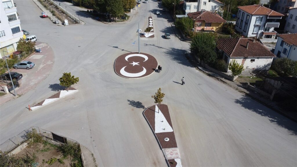 Zile’de Kuru Peyzaj Çalışmaları Devam Ediyor