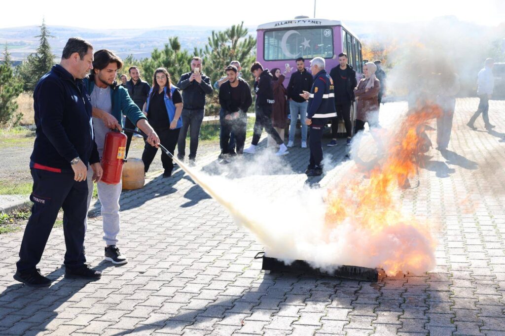 KYK Yurdu’nda Yangın Tatbikatı Gerçekleştirildi