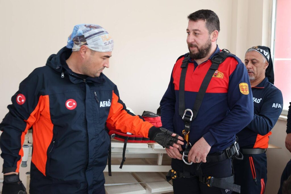 Zile’de Afet Hazırlığı İçin Uygulamalı Eğitim Düzenlendi